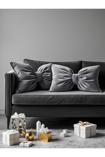 JACA Set of 2 Christmas Themed Velvet Bow Decorative Pillows (2 Pieces)