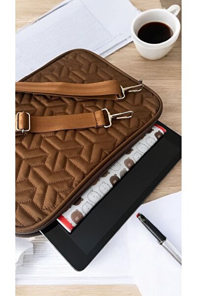 Aggu Bebe iPad Air Pro & Matepad & Galaxy & Tablet Case 11" - 12'' Inch Compatible Quilted Shoulder Strap