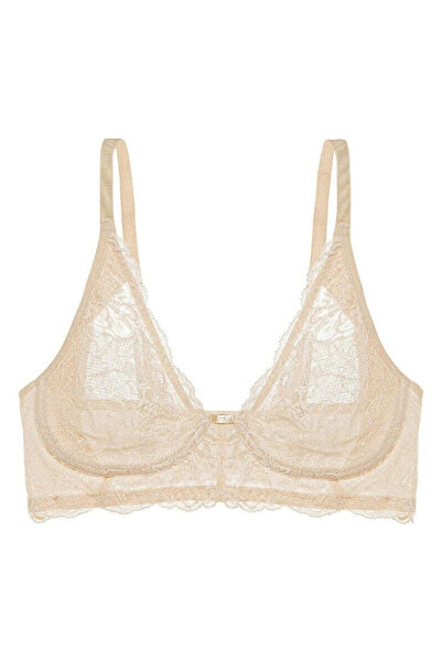 Triumph Bra, Nude