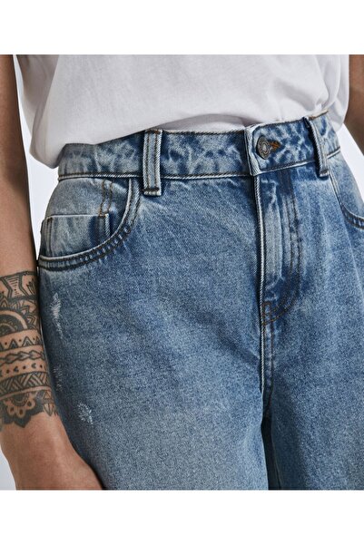 Noisy May Blugi, Albastru