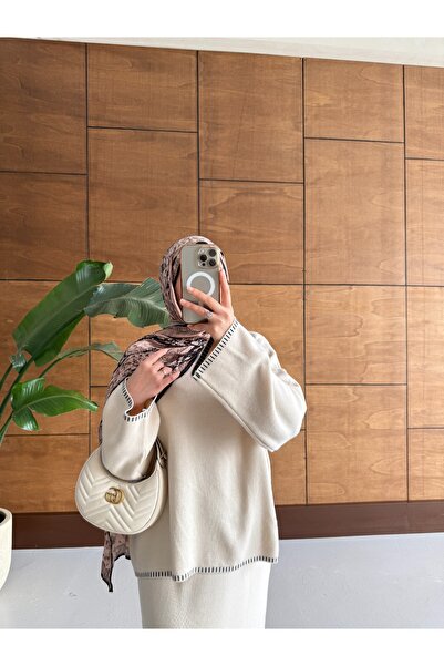 Ulugöl Tekstil Stripe Detailed Skirt Suit