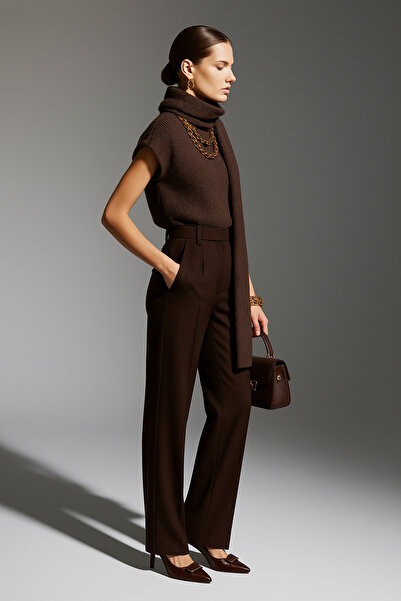 Qoolest Women's Brown Integrated Scarf Detailed Sleeveless Knitwear Sweater