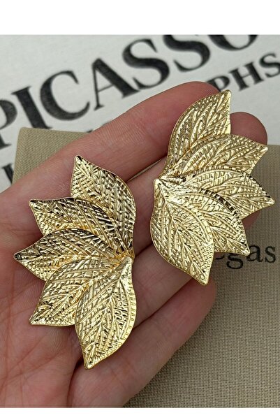 MioArt أقراط نسائية على شكل زهرة من خشب القيقب الذهبي