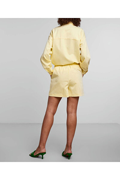 PIECES Shorts, Yellow
