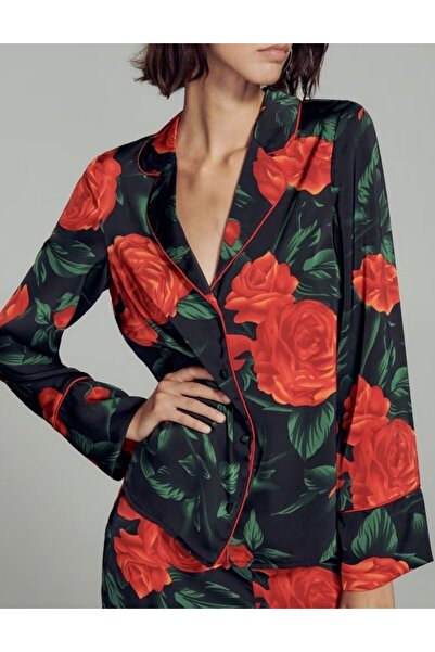 Reserved Camasa, Negru