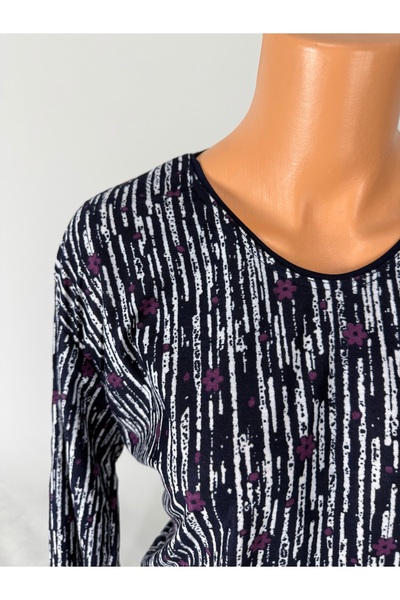 YAŞAR TRİKO Women's Black Floral Patterned U-Neck Long Sleeve Side Slit Suede Mother Combed Cotton T-Shirt