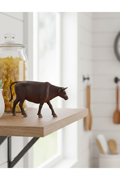 Evendi Figurina, Maro