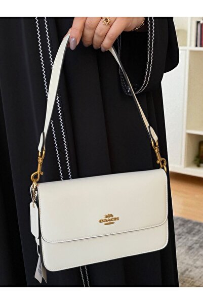 Generic Shoulder bag with accessories