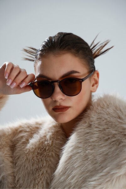 miii Unisex Brown Retro Modern Sunglasses