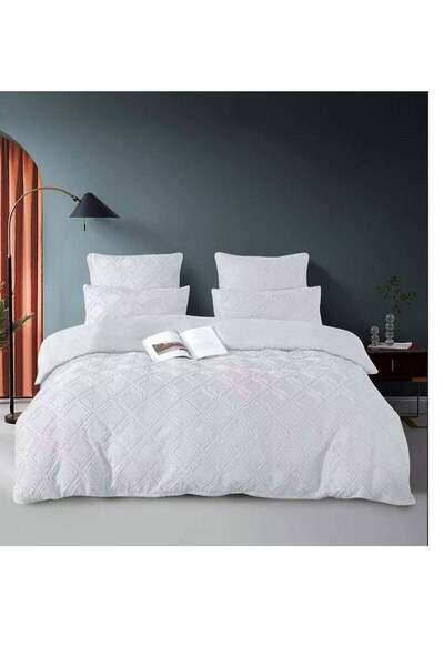 Generic Luxury 6-Piece Embroidered Comforter Set – King Size (220x240cm)