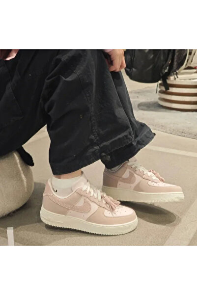Nike Air Force 1'07 Women's Sneaker Sportie
