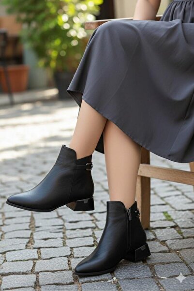 fort 573102 Buckle Detailed Pointed Toe 3 cm Thick Heel Zippered Women's Boots