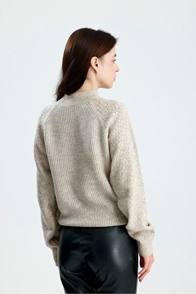 Figo Crew Neck Women's Sweater with Sleeve Detail