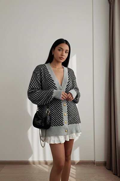 NEWCO Women's Button Detailed Casual Chic Soft Regular Beard Button Cardigan