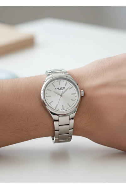 Tom Jones Women's Wristwatch Tj-10104-4