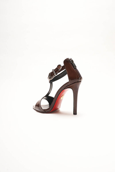 Ayakkabı Ateşi T-Strap Buckle Detail Pointed Toe Thin Heel Stiletto Shoes Tories