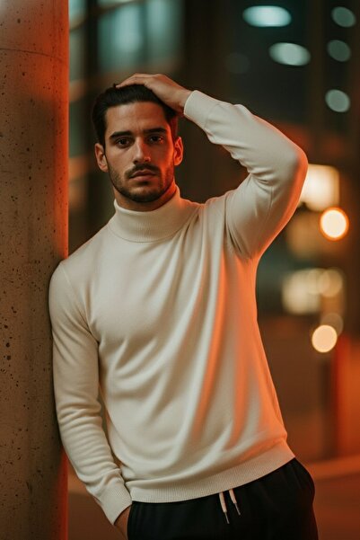 COMBİNE MİCHAİL Ανδρικό πλεκτό πουλόβερ με μισό ζιβάγκο κρεμ