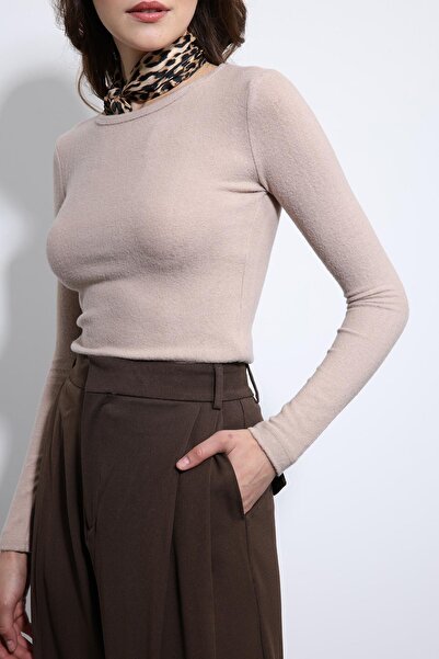 Antioch Beige Basic Long Sleeve T-Shirt