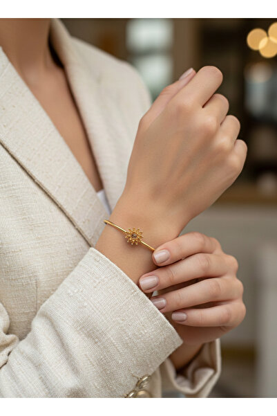 Süspüs Accessories Gold Color Adjustable Birth Month Flower Bracelet (November)