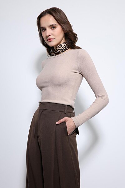 Antioch Beige Basic Long Sleeve T-Shirt