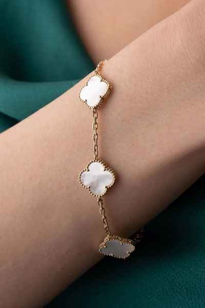 Vitastyle Gold Vip White Bracelet with 3 Flower Figures