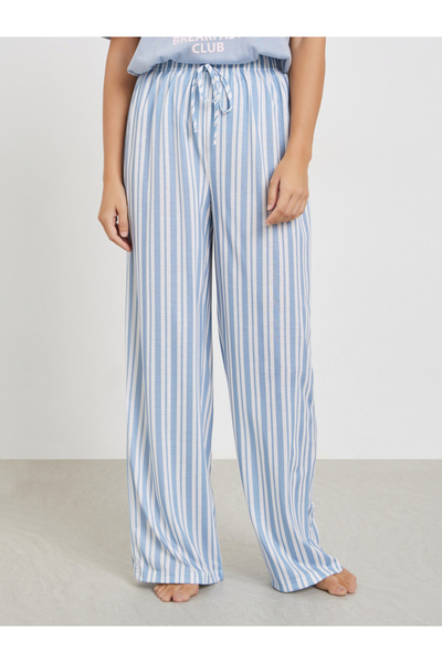 Styli Graphic Print Dropped Shoulder T-Shirt and Pyjama Set