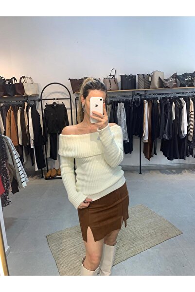 Ecenin Favorileri Madonna Collar Soft Texture Ecru Women's Sweater