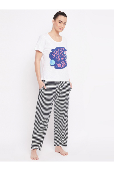 LAZZYCAT By Styli طقم تي شيرت وبيجامة من القطن بطبعة جرافيكية