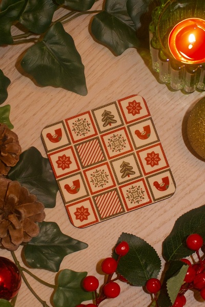 Cool Stuff Studio هدية رأس السنة الجديدة على شكل قاعدة كوب منقوشة