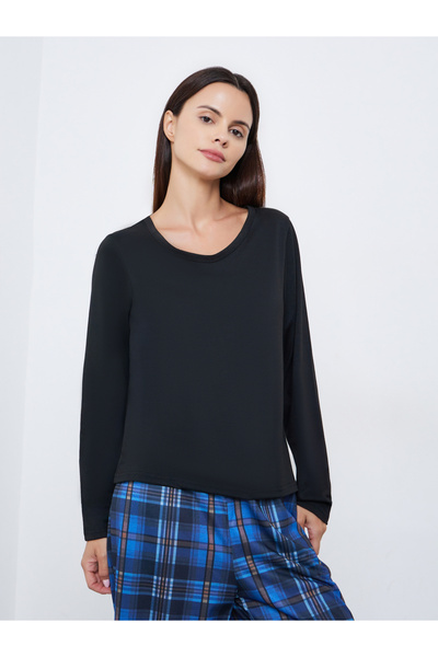 Styli Solid Long Sleeve T-Shirt and Checked Pyjama Set
