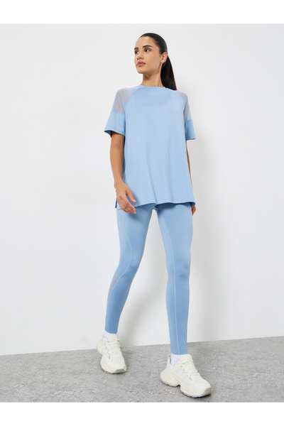 Styli Pack of 3 - Shoulder Mesh Detail Top, Back Dual Tear Drop Sports Bra and Leggings