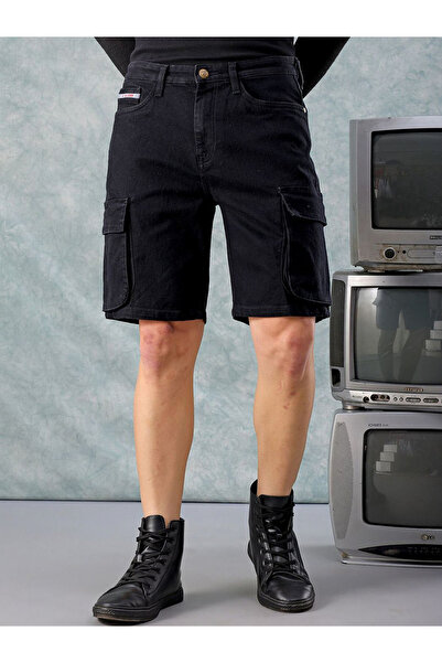 The Indian Garage Co By Styli Men Black Regular Fit Solid Shorts