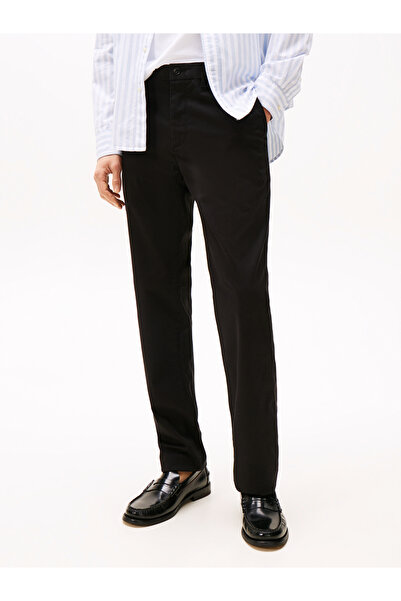 Tommy Hilfiger بنطال تشينو دينتون للرجال أسود اللون موديل ١٩٨٥