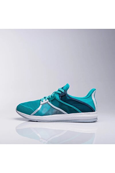 adidas Women's turquoise Gymbreaker Bounce shoes