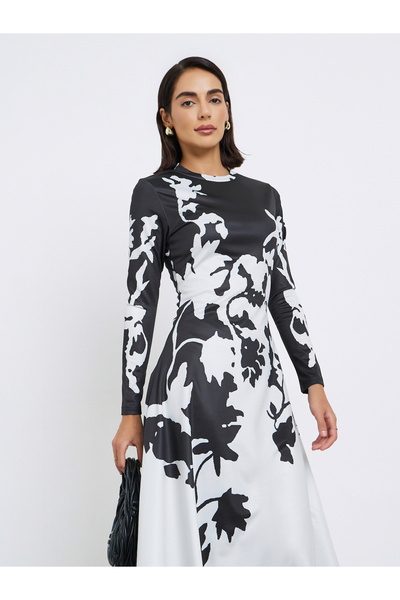 Styli Floral Print A-Line Midi Dress