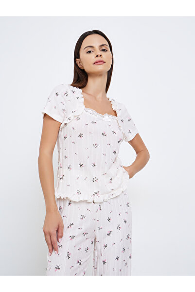 Styli Textured Ditsy Floral Lettuce Hem Bolero Sleeve Top and Pyjama Set