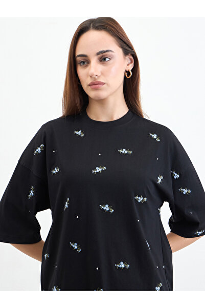 Styli Black Embroidered Sequined Oversized T-Shirt