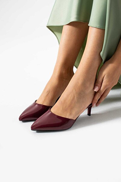 Bayramoğlu Pointed Toe Thin Heel Shiny Slippers Shoes