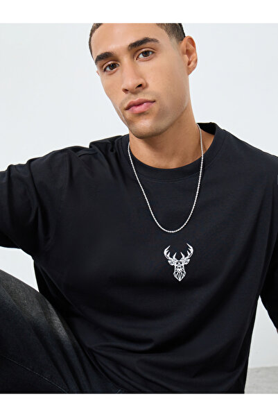 Styli Men Black Oversized T-Shirt with Minimalist Print