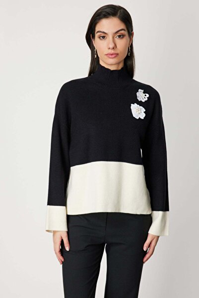 ON Mock Neck Knitwear Sweater with Flower Brooch
