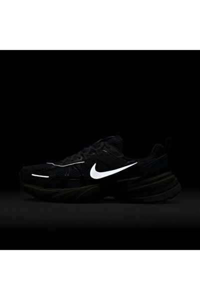 Nike V2K Run “Blue/Metalic Silver” HF1876-400