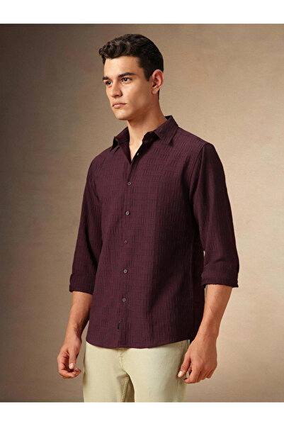 Dennis Lingo By Styli Men Maroon Textured Spread Collar Shirt
