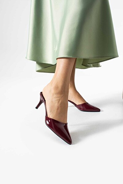 Bayramoğlu Pointed Toe Thin Heel Shiny Slippers Shoes