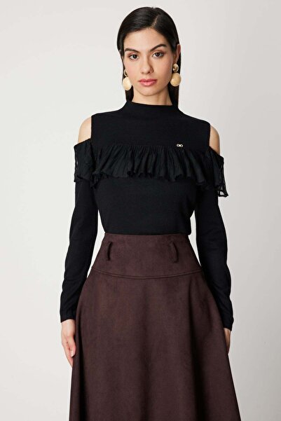 ON Omzu Açık Tül Detaylı Triko Kazak