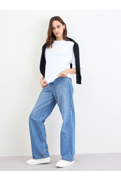 Styli White Beaded Slogan Oversized T-Shirt