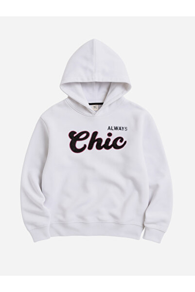 Victor and Jane By Styli Off White Always Chic Slogan Hoodie - 100% Cotton Fleece