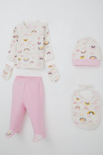 Breeze Baby Girl Hospital Release 5-Piece Set, Sky-Themed Cloud Pattern, 0-3 Months, Ecru