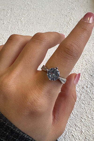 Leo'Stone خاتم نسائي فاخر من الفولاذ بتصميم كلاسيكي مرصع بحجر الزركون، نصف دائري قابل للتعديل