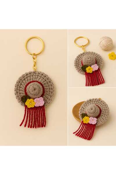 Handmade سلسلة مفاتيح على شكل قبعة محبوكة يدويًا - زينة للحقائب - زينة لمرايا...