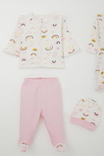 Breeze Baby Girl Hospital Release 8-Piece Set, Sky-Themed Cloud Pattern, 0-3 Months, Ecru